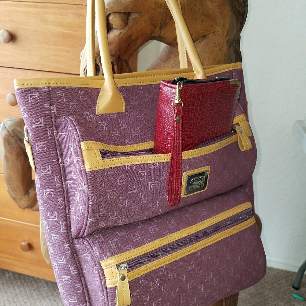 Liz Claiborne  travel bag Macari BAG IS HUGE